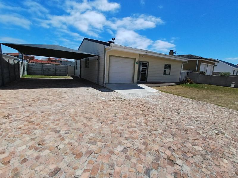 3 Bedroom Property for Sale in Perlemoenbaai Western Cape